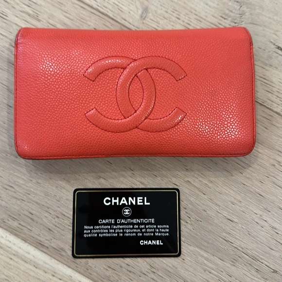 Coral red caviar leather long CHANEL wallet - Picture 3 of 5